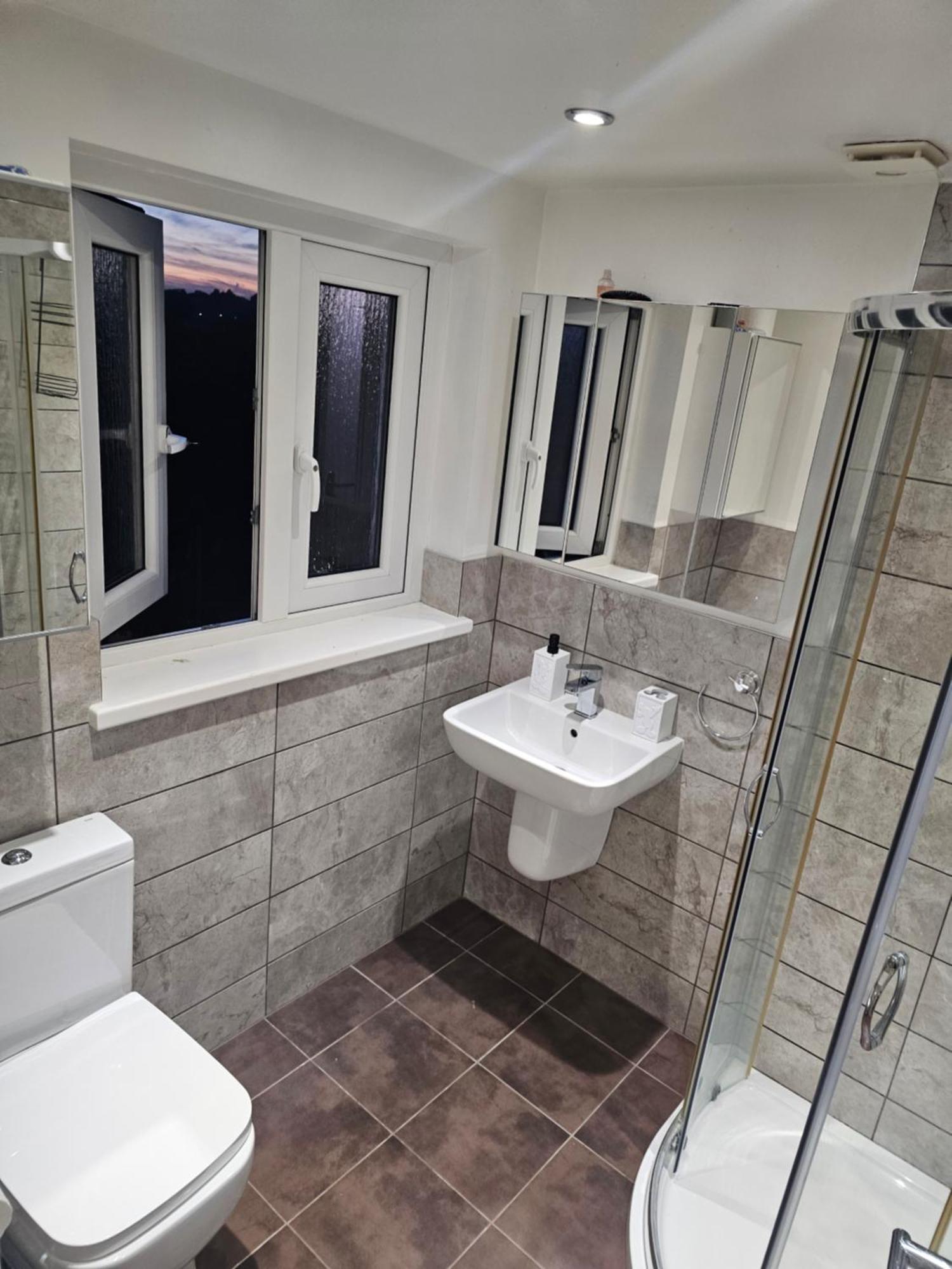 Spacious Private Room In Vibrant South London Thornton Heath Bagian luar foto